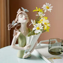 Escultura Boneca Decorativa Lilly Butterfly Flores Estatueta